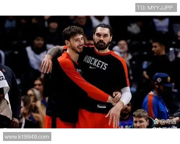 2017年NBA勇士队与魔术队精彩对决回顾及赛季表现分析